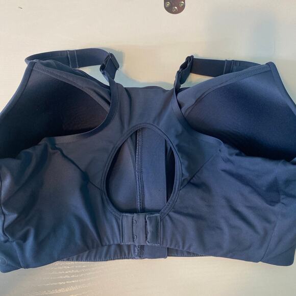 36E Calia Sports bra by Carrie Underwood - Picture 3 of 8